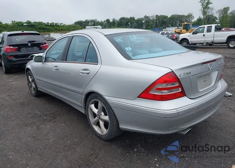 2004 Mercedes-Benz C 230 Kompressor Sport/Sport from USA, damaged, VIN WDBRF40J94A645850